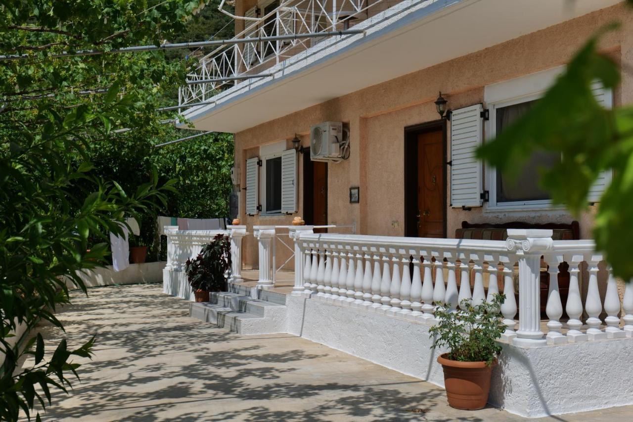 Arthur'S 4Apartments Borsh Exterior photo